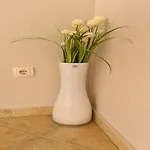 Neda Apartment *